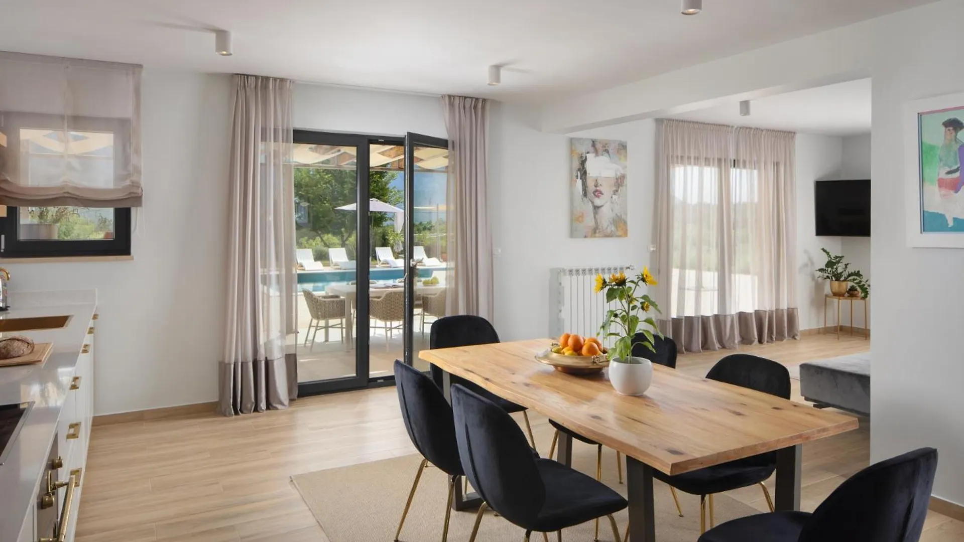 Villa Roti In Roti - Haus Fuer 8 Personen Kostrcani